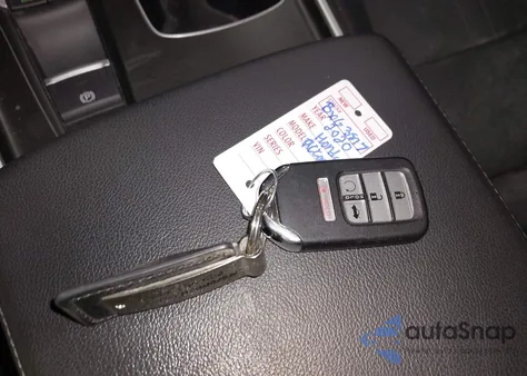 2020 Honda Accord Touring z USA, uszkodzony, nr VIN 1HGCV2F92LA031346